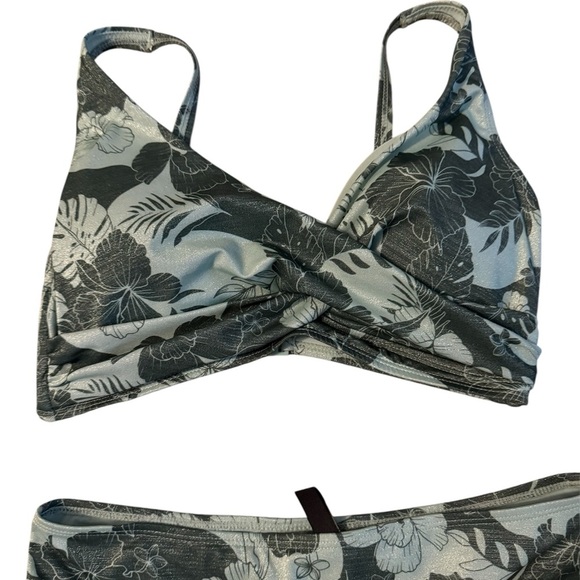 NipTuck Swim Floral Louise Bikini Multi-Fit Cup Support Mid-Rise Size 8 - Picture 2 of 8